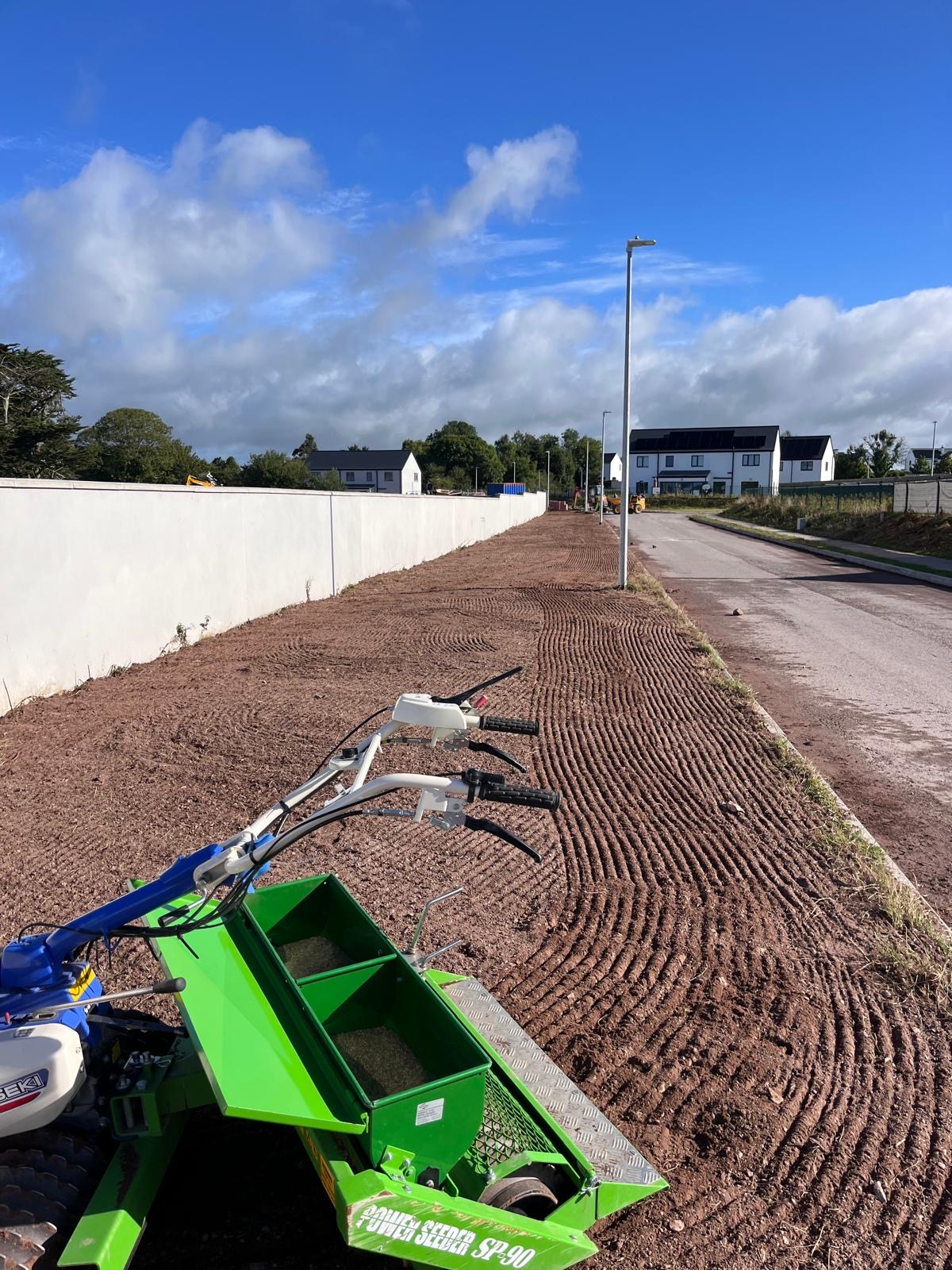 Power-seeding along the boundary